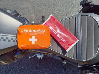 Moto Guzzi v9 Bobber top stav, najazd 4109km - 20