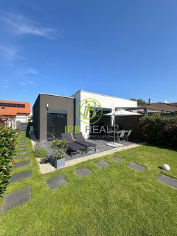 KRÁSNY 3 izb.rodinný dom v slepej uličke s veľkým záhradným  - 20