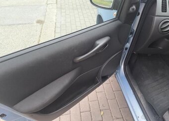 Fiat Punto 1,2 i benzín manuál 44 kw - 20