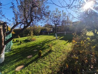 Záhradná chatka v záhradkárskej oblasti - 20