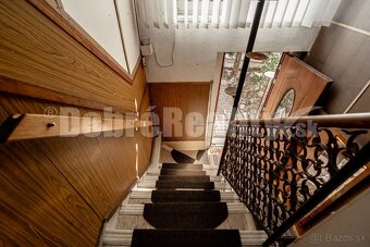 REZERVOVANÝ: Rodinný dom na rekonštrukciu, 147 m2, Beňuš, ok - 20