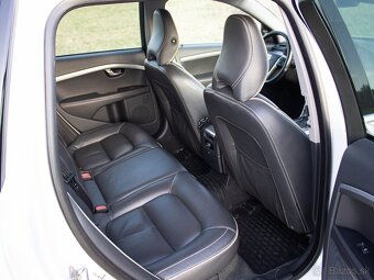 Volvo V70 AWD 2.4 Inscription - 20