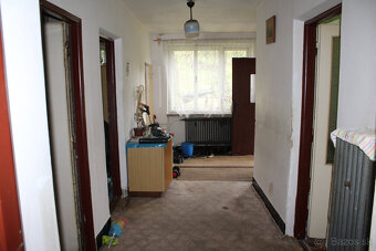 SPEKTRUM REALITY- Na predaj 4-izbový rodinný dom s pozemkom  - 20