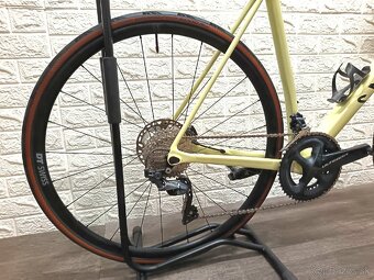 Predám cestný bicykel Canyon Endurace CF SL 8 Carbon  28" - 20