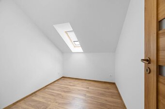 Výnimočný, luxusný, nový 4-izb. byt, centrum Záh. Bystrice - 20