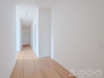 Bosen Realicity / 4 izbový rodinný dom s keramickým bazénom  - 20