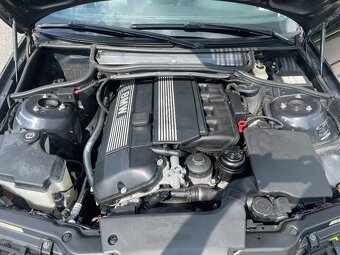 BMW E46 330i - 20