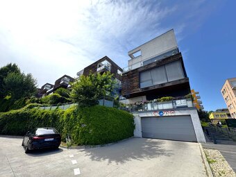 Na predaj veľký 2- izb. byt na začiatku Koliby s terasou a w - 20