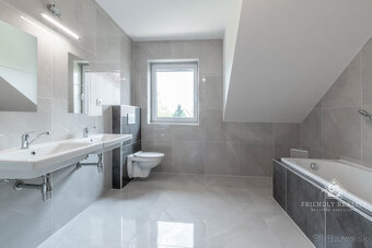 EXKLUZÍVNE NA PREDAJ KOMFORTNÝ 5-IZBOVÝ RODINNÝ DOM V MODRE - 20