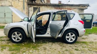 Toyota RAV4 4x4 - 20