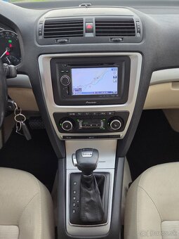 Škoda Octavia 1.6TDI DSG - 20