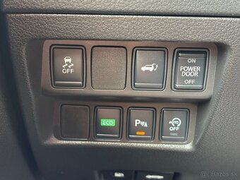 Nissan X-Trail 4x4 2.0 dCi 177 Tekna Xtronic 80 000km - 20