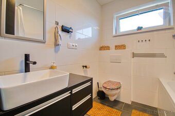 Na predaj 4 izbový rodinný dom, 100 m2, pozemok 611 m2, foto - 20