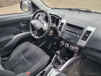 MITSUBISHI OUTLANDER 2,0Di-D 4x4 - 20