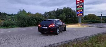 Predám túto krásnu a pohodlnú limuzínu strednej triedy. - 20