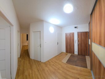 NA PREDAJ Slnečný priestranný 2-izbový byt 54 m², Železníky - 20