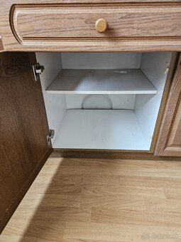 Masívna kuchynská linka z Nemecka so spotrebičmi - 20