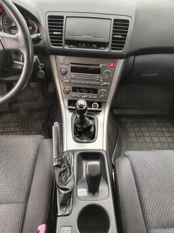 Subaru Outback 2,5 benzín - 20