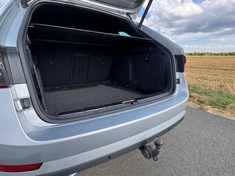 Superb Combi L&K 2.0TDI 140kW 4x4 DSG 147tis km DPH ČR - 20