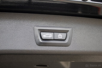 Bmw 5 Touring 530i 4x4 xDrive Sport benzín automat - 20