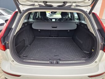 Volvo V60 D4 Momentum AWD A/T - 20