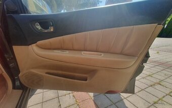 Mitsubishi Galant VIII interiér - 20
