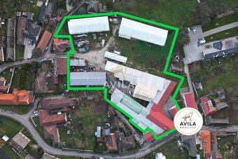 NA PREDAJ: Rozsiahly komerčný areál s pozemkom 1ha v Čachtic - 20