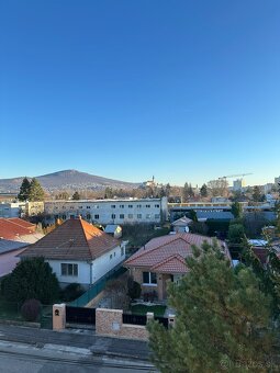 Veľkometrážny 3 izbový byt v centre mesta Nitra - 20