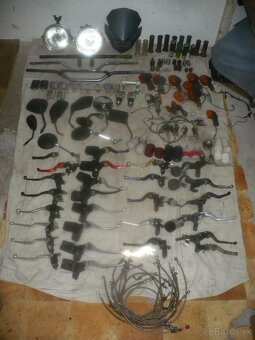 Kawasaki ZZR 1100 r.95-díly - 20