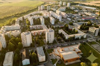 3-izbový zariadený byt po rekonštrukcii na prenájom – Žiar n - 20
