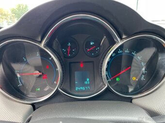 Chevrolet Cruze - 20