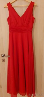 Krásne červené spoločenské šaty - 20