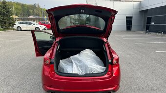 Mazda 3 2,0i REVOLUTION - 20