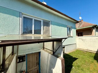 ROD. DOM s GARÁŽOU, POZEMOK 706m2, SENICA, TEHELNÁ UL. - 20