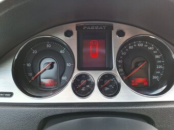 Volkswagen Passat b6 2.0 TDI - 20