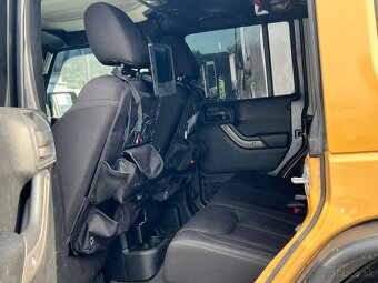 Jeep Wrangler - 20