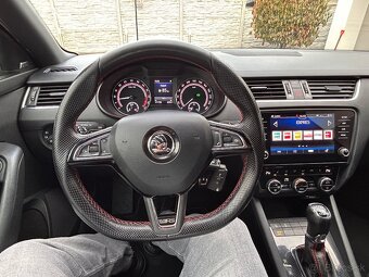 Škoda Octavia Combi 2.0 TDI RS DSG 4x4 - 20
