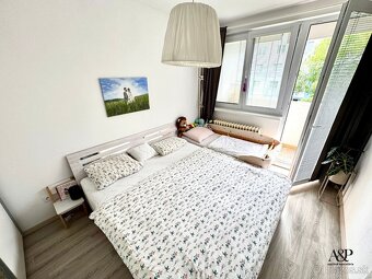 NA PREDAJ 2 IZB. BYT S BALKÓNOM, 51M2, KALINČIAKOVA UL., SEN - 20