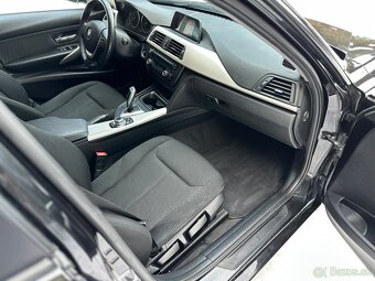 BMW Rad 3 Touring 320d A/T 135kw - 20