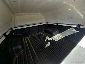 Toyota Hilux 2.4 L D-4D 4x4 - 20