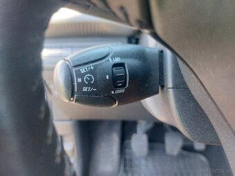 Peugeot 208  1.2 STYLE - 20