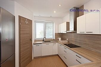 Predaj 4izb RD 183m2 pozemok 464m2 výstavba 2015 čiatč. Zari - 20