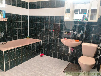 Veľký pekný dom v malebnej obci Nová Lehota na predaj - 20