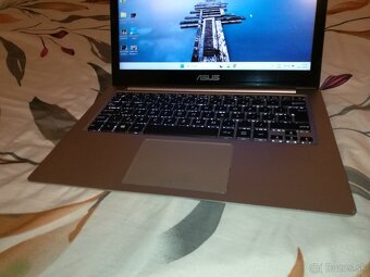 Asus ZenBook. Intel i7. 13,3 FHD dotyková. Nová baterka. - 20