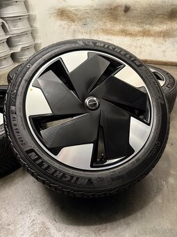 Zimná sada Volvo 5x108 R19 , 245/45/19 Volvo EX30 - 20