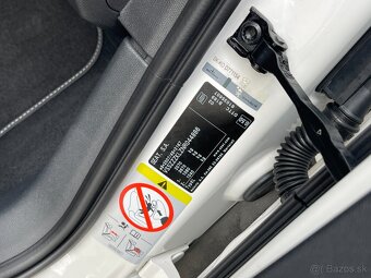 Seat Leon FR 2.0 TDI DSG 110kW°VIRTUAL°FULL LED°ODPOČET DPH° - 20