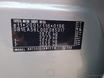 Toyota Avensis Combi 2.2 D-4D Lux - 20