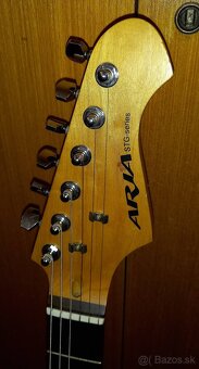 Elektrická gitara ARIA STG (Indonesia) + príslušenstvo. - 20