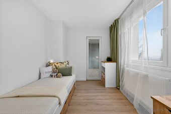 NA PREDAJ ŠTÝLOVÝ 3-IZBOVÝ BYT, KOMPLETNÁ REK., PETRŽALKA - 20