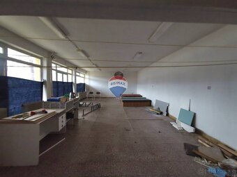 ZĽAVA, Zrekonštruovaná obchodná budova, 1200m2 - 20